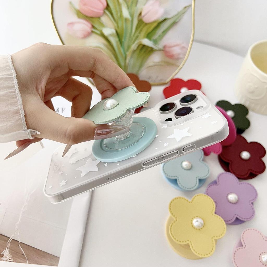 Pearl Leather Flower MagSafe Phone Holder: Strong Retractable Magnetic Grip
