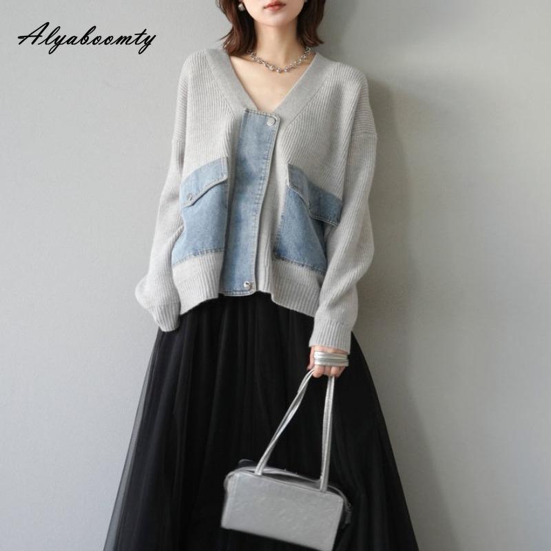Korean Fashion Autumn Winter Women Patchwork Knitting Coat V Neck Denim Knitted Jacket Stylish Casual Loose Contrast Color Outerwear