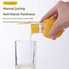 Plastic Manual Fruit Lemon Juicer Juice Squeezer Resuable Lightweight Juicer Built in Filter for Home Travel Sprayer Fruit Tool