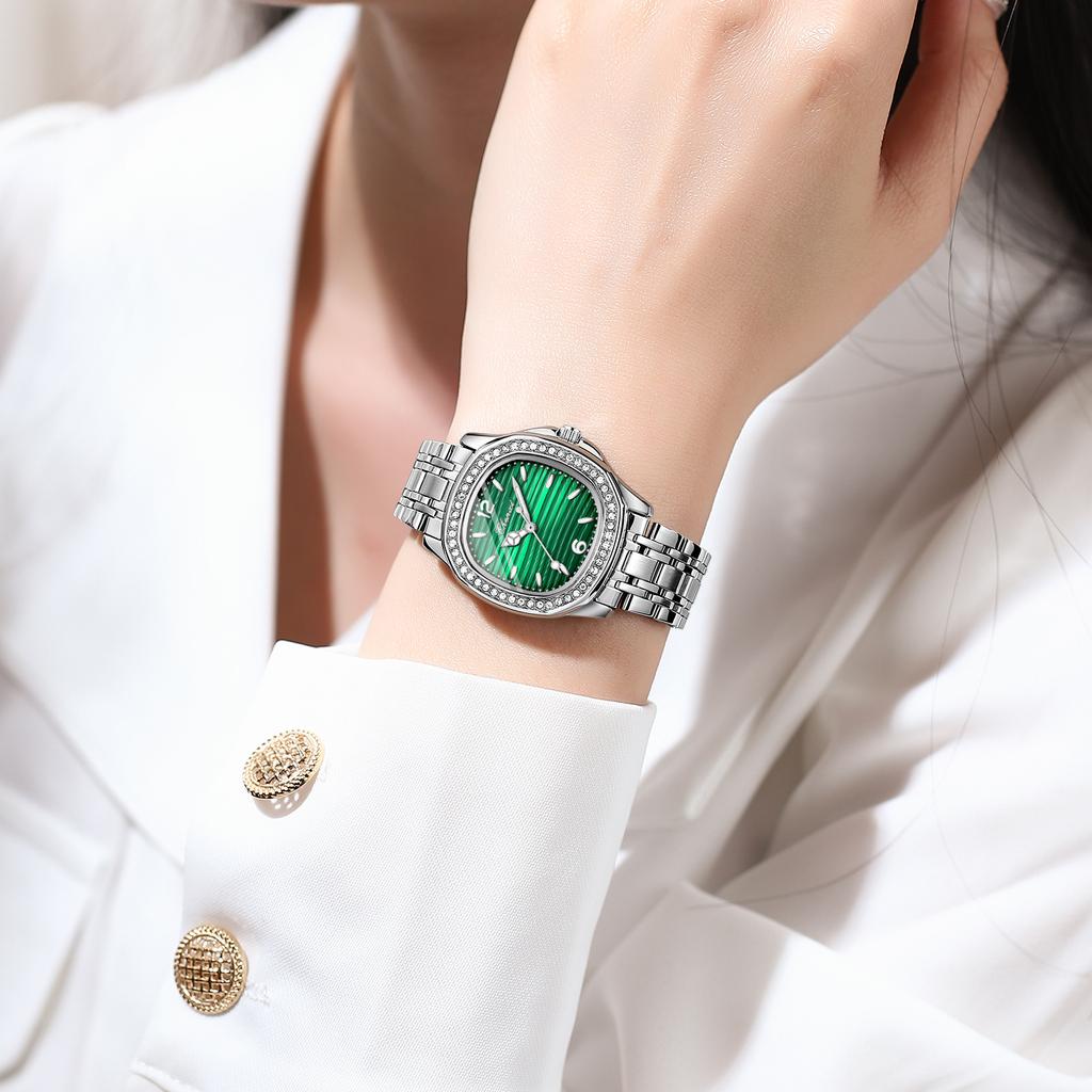 Luxusní dámské hodinky 2025 Nové hodinky s diamantovým ciferníkem Quartzové hodinky Náramek z nerezové oceli Dámské společenské hodinky