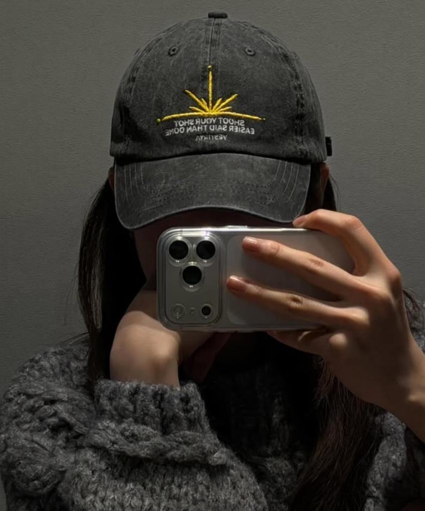 VESTIRYA Solar Grahpic Ball Cap Charcoal