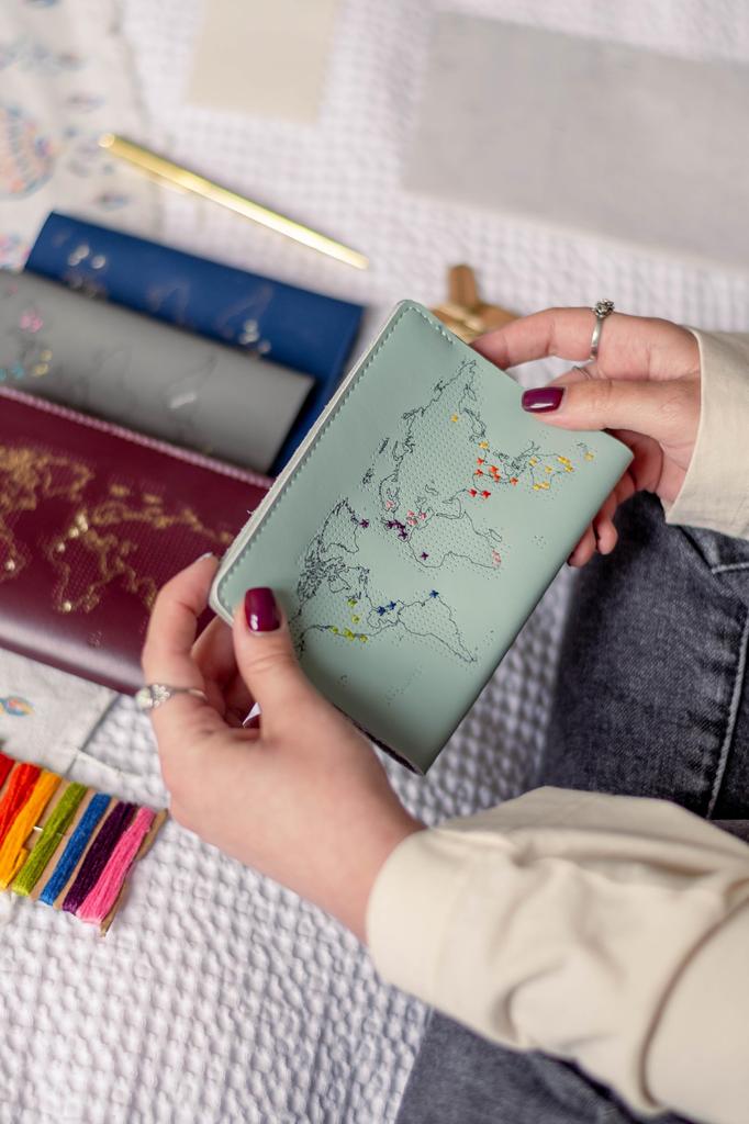 Chasing Threads Passport Cover/Case (Mint)