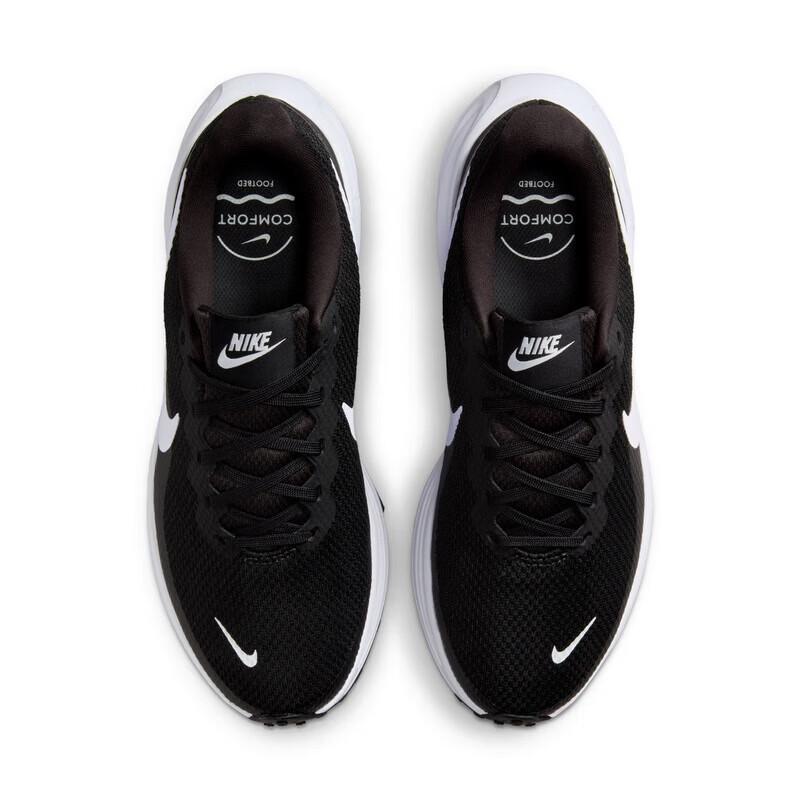 Nike Women's REVOLUTION 8 Running Shoes