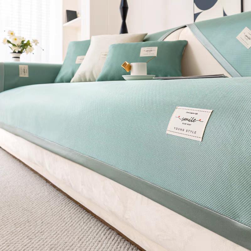 

In Summer, The Ice Silk Sofa Cushion Can Be Washed With Water, The Non-Slip Mat Cushion Is Universal In All Seasons, And The Sofa Cover Is Without 70*70cm
