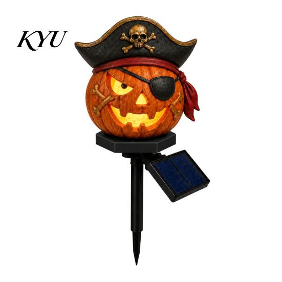 Warm Amber Light Solar Halloween Pumpkin Garden Stake Light, Waterproof Resin LED Decorative Lawn Lamps Lantern, Spooky Yard Lighting for Outdoor