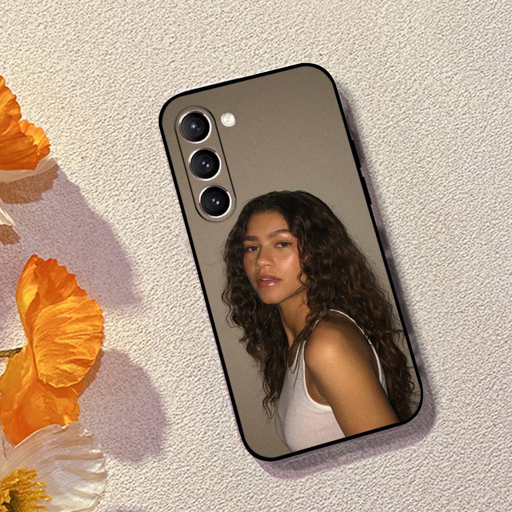 Zendaya Coleman Phone Case For Samsung Galaxy S21 S22 S23 S24ULTRA S25ULTRA FE Ultra Plus5G A52S S26 Soft Cover
