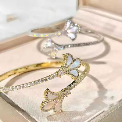 Zircon Iris Open Bracelet Exquisite Light Luxury High-end Bracelet Fashion Versatile Temperament Jewelry