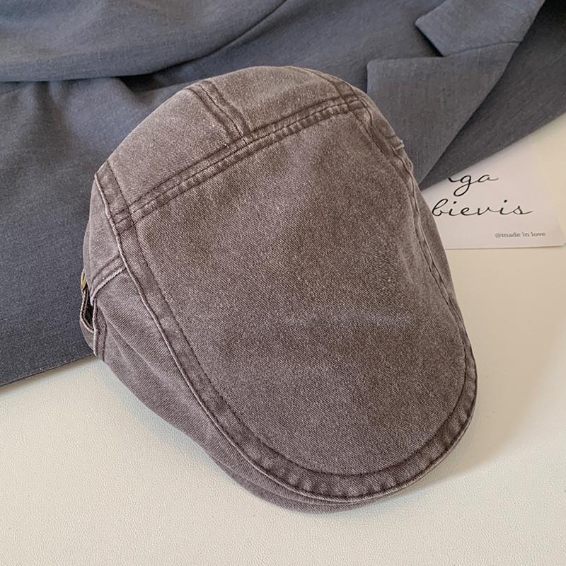 Fashionable Plain Vintage Beret Cap For Men And Women With Elegant Embroidery Spring For