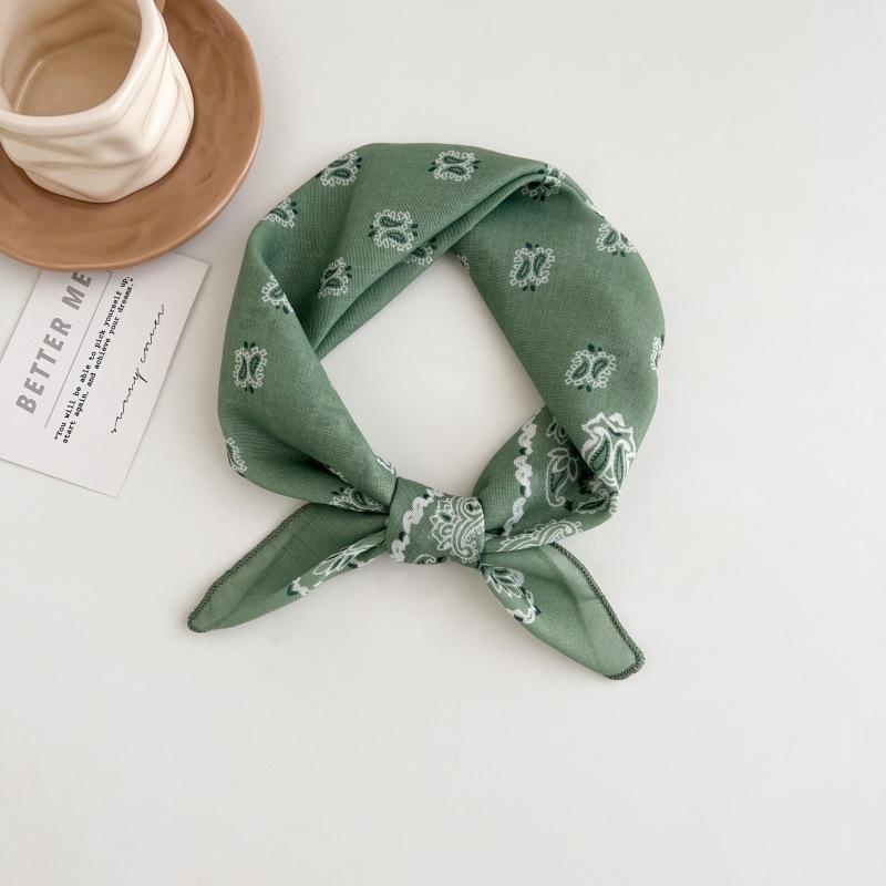 Polka dot silk scarf women's spring and summer new Korean ins versatile neck protection scarf fashion headscarf square scarf silk scarf