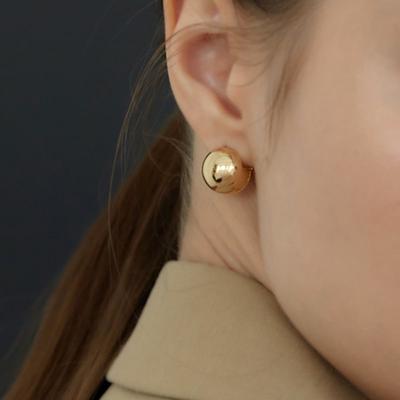 Byweekend 14mm Ball Touch Earring