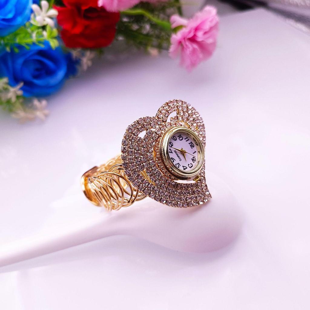 Trendy Women's Butterfly Watch Set - Stylish & Minimalist Design
