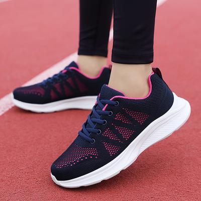 Sapatos Femininos Tamanho Grande Malha Fly-woven Sapatos Esportivos Outdoor Estudantes Casual Versátil Sapatos de Corrida Femininos Leves e Respiráveis