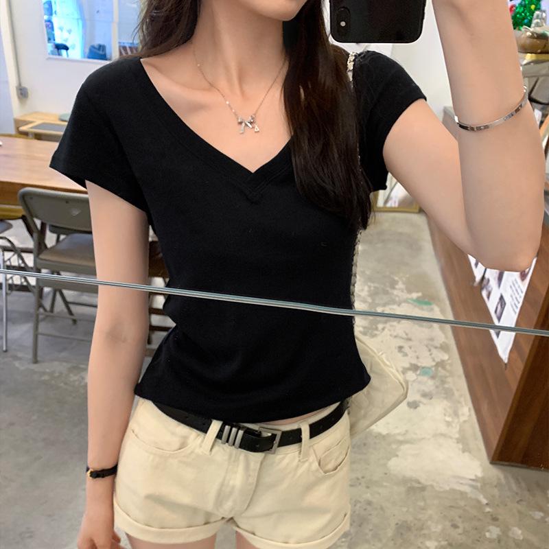 French Slim V-Neck Short-Sleeve White T-Shirt for Women - Summer 2026 New Arrival