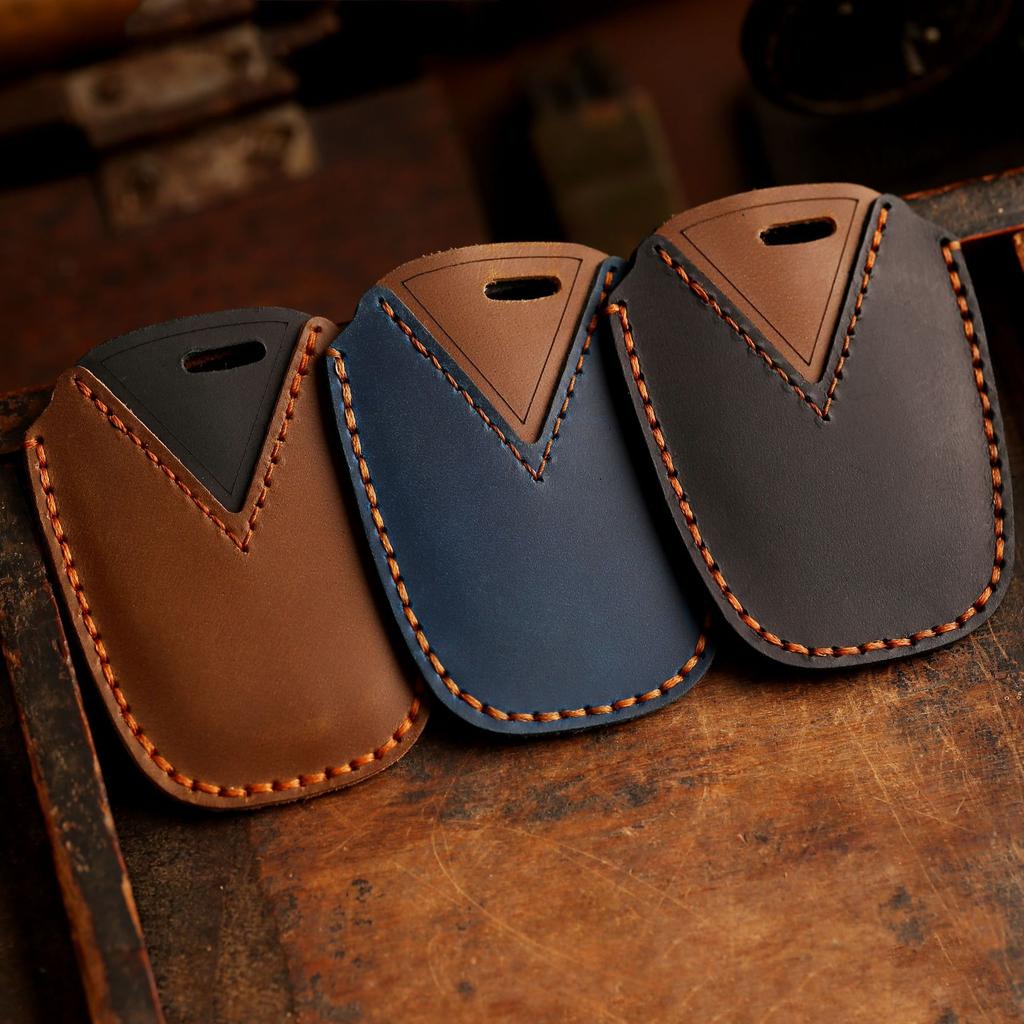 Popular Crazy Horse Leather Key Cover Suitable for Kia Key Cover Pure Handmade Leather Car Protection Key Cover