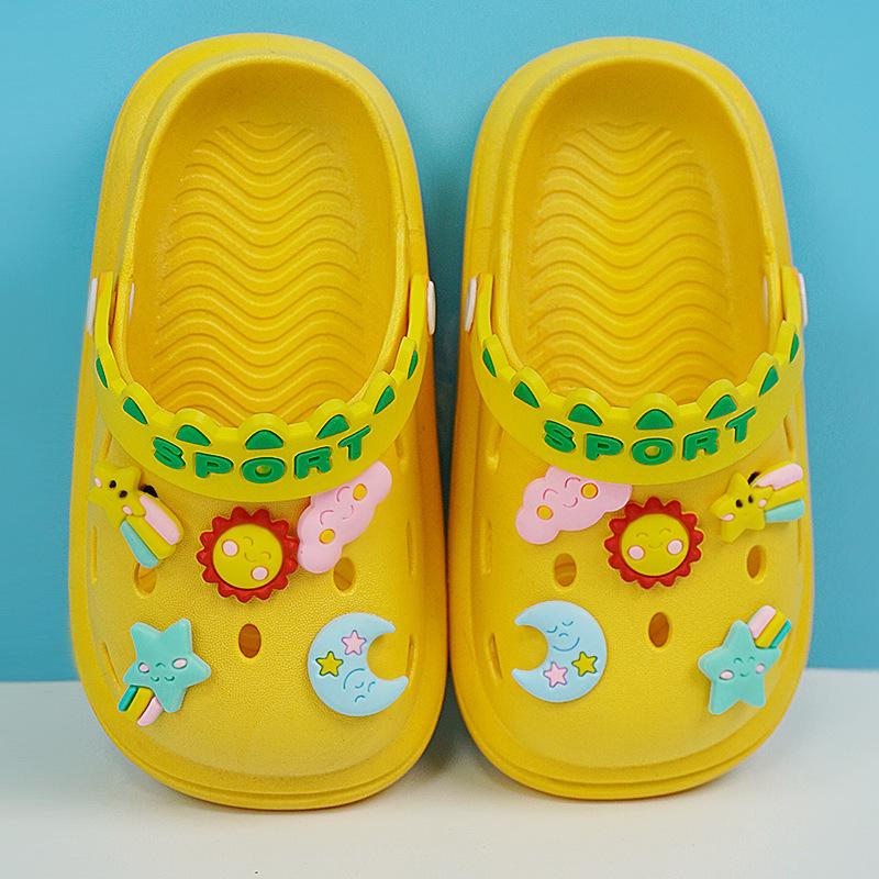 Kids' Breathable Cartoon Closed-Toe Summer Sandals - Lightweight Outdoor Shoes for Boys & Girls