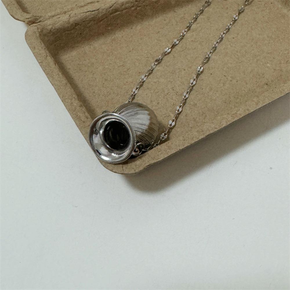 

Zinc Zinc Alloy Flower Bouquet Necklace Can Be Arranged with Flowers Collarbone Chain Men серебряный