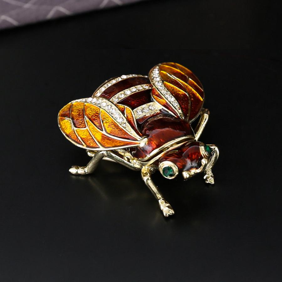 

New hot-selling little bee diamond-encrusted jewelry box, ring earrings, gold and silver jewelry storage box, jewelry box ornament. 6*5.2*2 коричневий