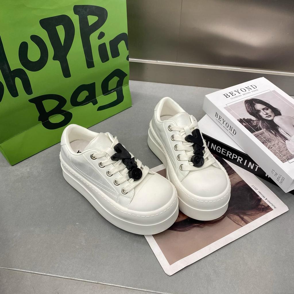 2025 spring new thick-soled ugly cute bread shoes women's versatile round head small man height increase casual sports white shoes