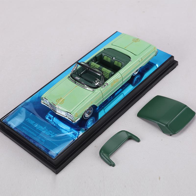 FineWorks 1:64 Chevrolet Impala Hardcover edition Open Full Door Alloy Model Car