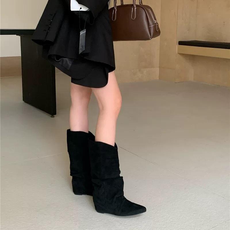 

Maillard brown knight boots women s 2025 new thick heel retro inner height-increasing and thin pleated stacked boots 40 чёрный