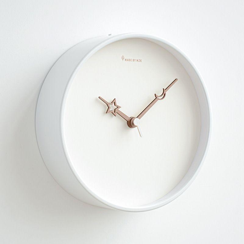 Decorative Wall Clock Modern Wall Watch Nordic Interior Luxury Aesthetic Clocks Minimalist Silent Elegant Living Room Watches