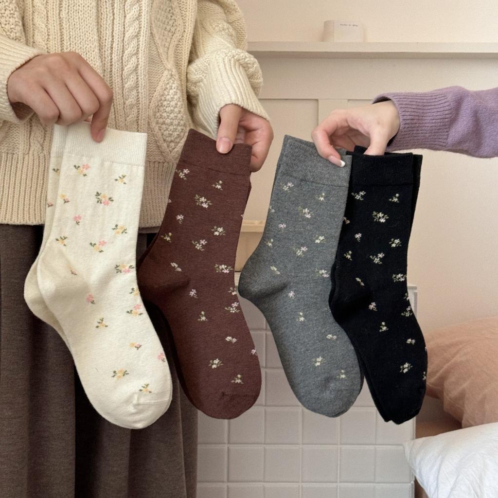 Retro Autumn and Winter Floral Socks, Warm Silk and Wool Socks, Versatile Mid-calf Boneless Socks