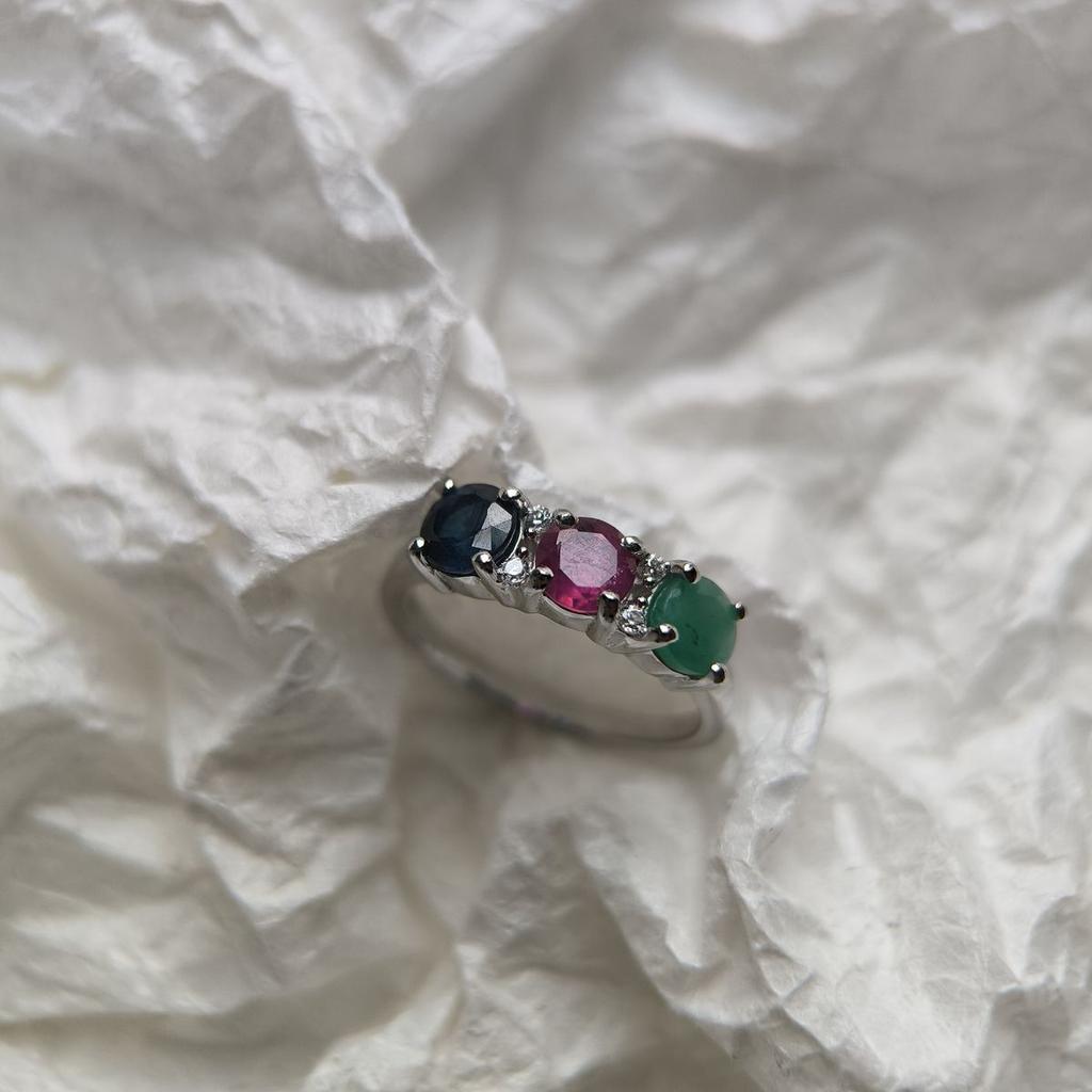Silver Ring with Natural Sapphire 1.917ct, Emerald, Ruby, Item Weight 3.2 G (2182351)