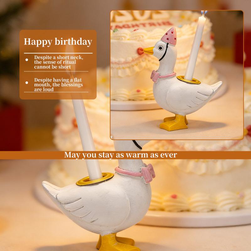 Cute Goose Candle Holder Aesthetic Pink Party Hat Goose Statue for Wedding Reception Table Home Shelf Decor Gift