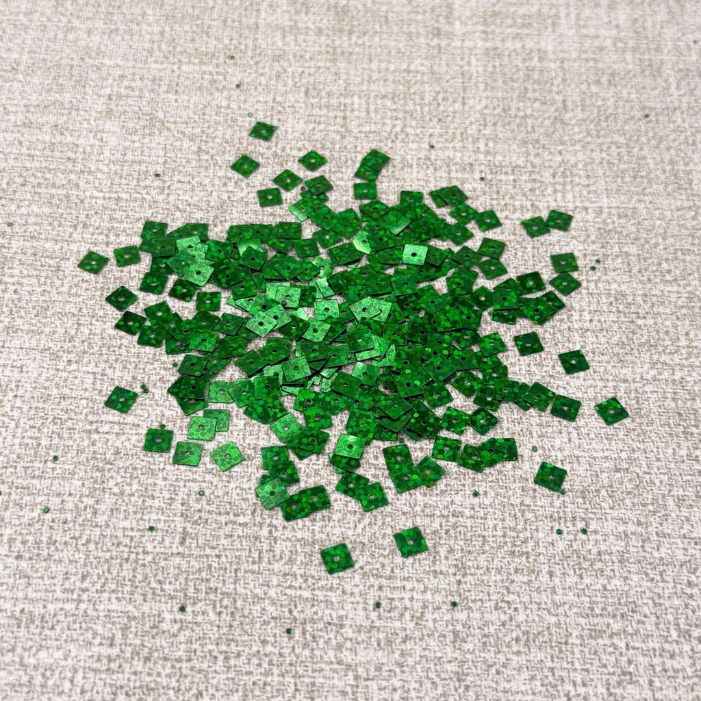 Square Sequins with Hole: PET Quadrilateral Sequins, DIY Bead Jewelry & Stage Costume Accessories