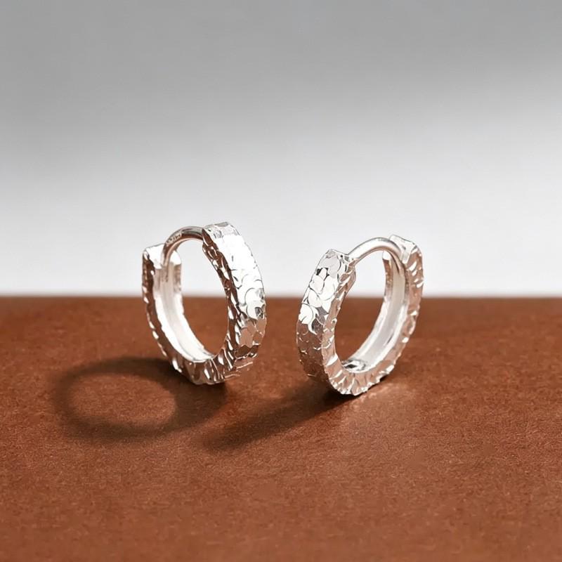 Versatile High-End 925 Sterling Silver Crushed Ice Earrings: Shiny, Unisex Ear Studs & Hoops for Luxury Fashion.