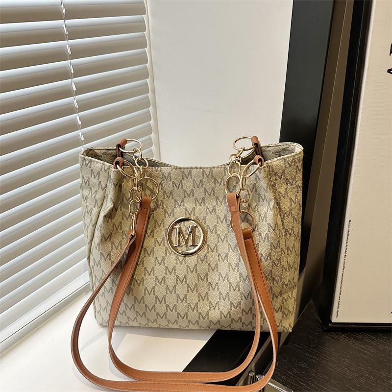 Retro Large Capacity Women’s Underarm Shoulder Bag - 2025 Summer Trend Commuting Tote Handbag