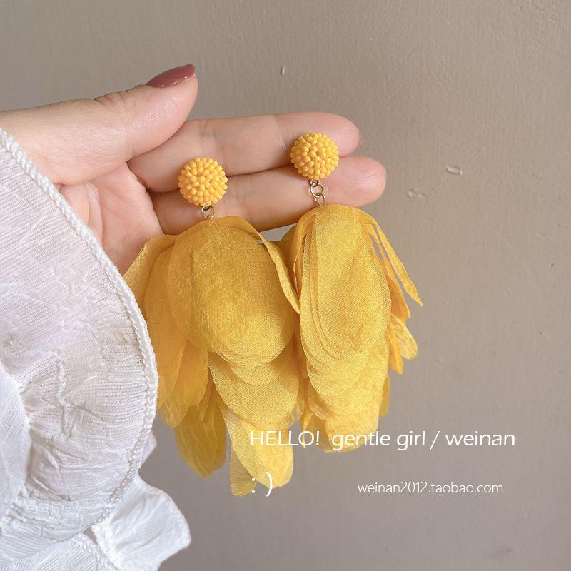 

Летняя Желтая Серия Фея Летающая 925 Серебро Гвоздики для Ногтей Причудливый Нишевый Стиль Свежие Серьги Длинная Бахрома Украшение Женщины Pair of silver nails(10cm long)