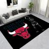 Chicago Bulls Kreskówka Czerwony Byk z Białymi Rękami Dywanik do Druku, Czarna Matka Podłogowa w Stylu Sportowym