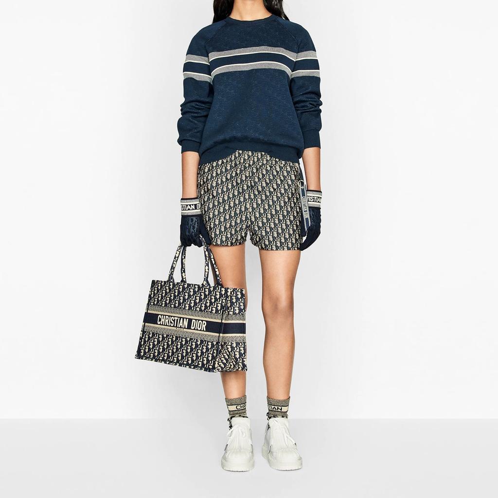 Dior Mittlere DIOR Book Tote - Ecru und Blau DIOR Oblique Stickerei M1296ZRIW-M928