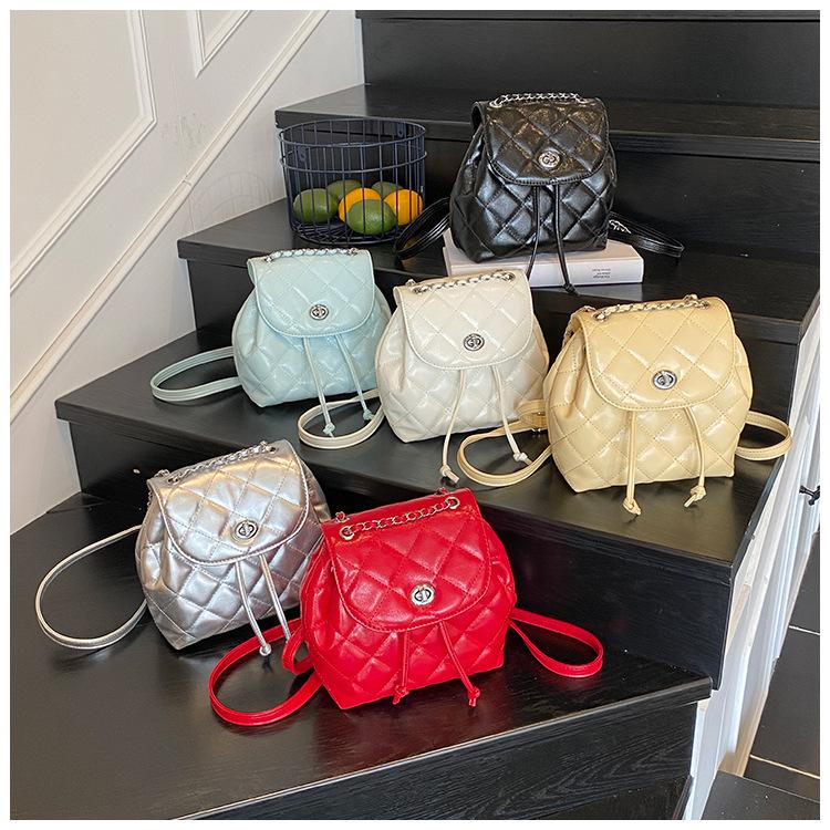 Rhombus embroidered thread women's backpack 2025 new trendy fashion versatile chain backpack exquisite super fire small schoolbag