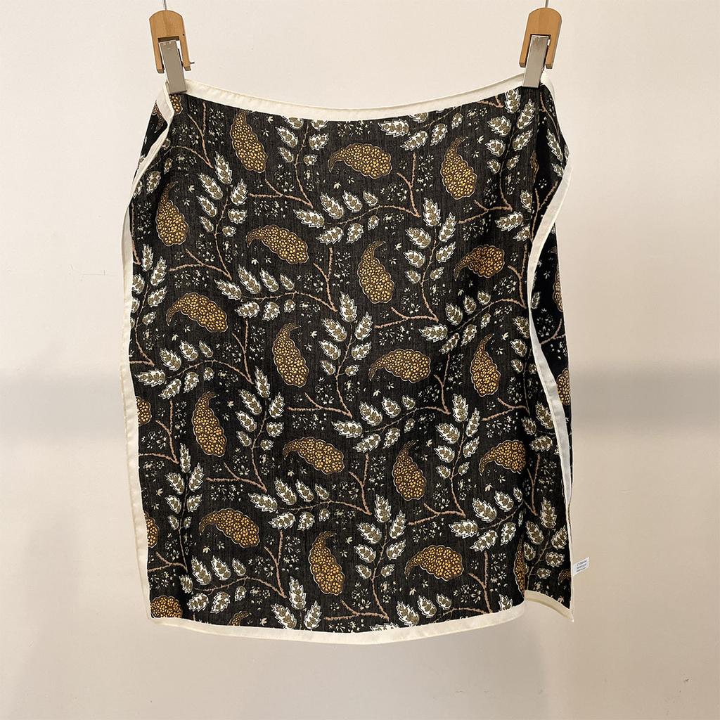 Retro Cashew Flower Silk Scarf Women's Spring Versatile Temperament Cotton and Linen Feel Small Square Scarf Women's Travel Sunscreen Neck Scarf