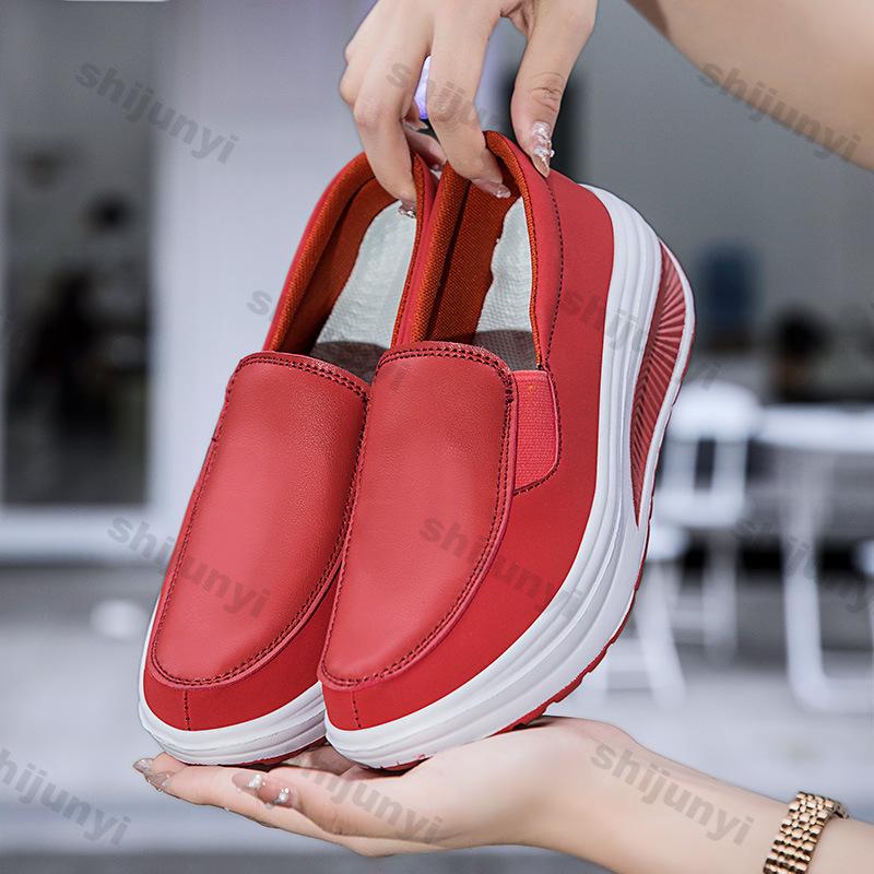 Women Fashion Platform Sneakers Women Autumn Slip On Retro Casual Flats Nurse Shoes Ladies Non Slip Thick Sole Walking Shoes 43