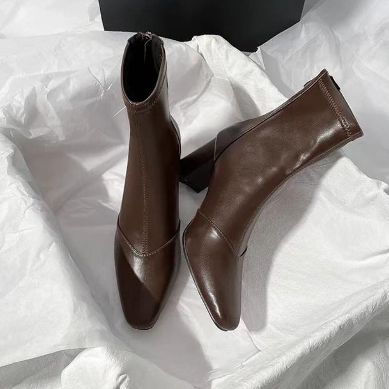 French soft leather new style short boots, autumn and winter fashion trend, versatile square head fashion boots 2025