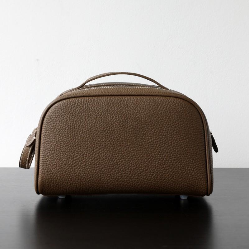 Genuine Leather Makeup Bag Women Portable Travel Toiletry Case Minimalist Chic Design With Chain Strap