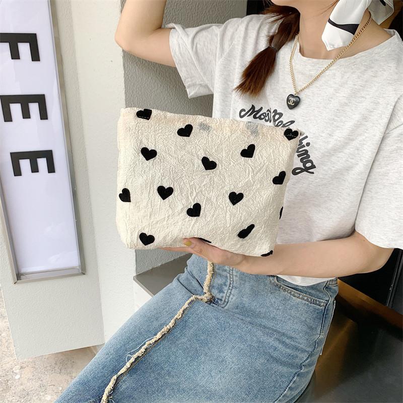 Trendy Canvas Heart Tote Bag Stylish Street Style Shoulder Bag With Large Capacity For Everyday Use