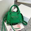 Niche Retro Rivet Locomotive Bag, Women's Bag, Sweet, Cool, Foreign, Versatile, Large-capacity Shoulder Messenger Bag, Women's Handbag.
