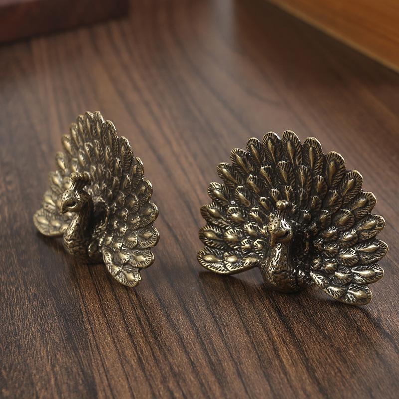 Messingpfau fächert seinen Schleier auf Statue Schreibtischornament Vintage Tierfiguren Miniaturen Dekoration Handwerk Heimdekoration