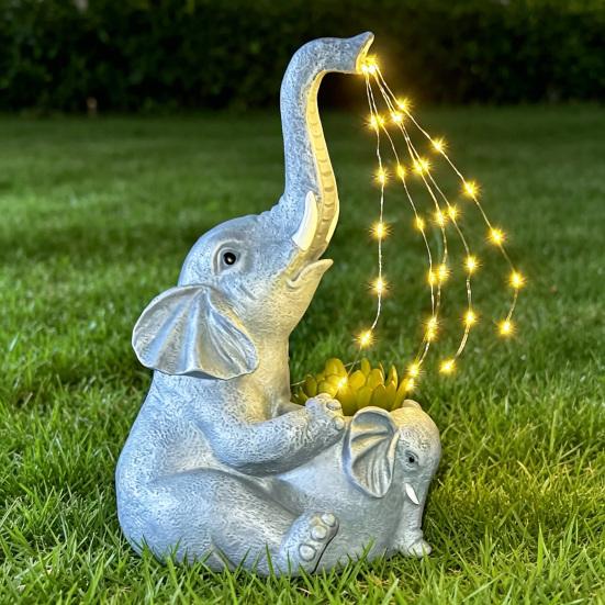 Solare Elefanten-Gartenstatue Niedlicher Harzelefant Bewässerungsleuchte Wasserdichte Outdoor-Lichterkette für Hof Terrasse Rasen Dekoration Geschenk für Elefantenliebhaber