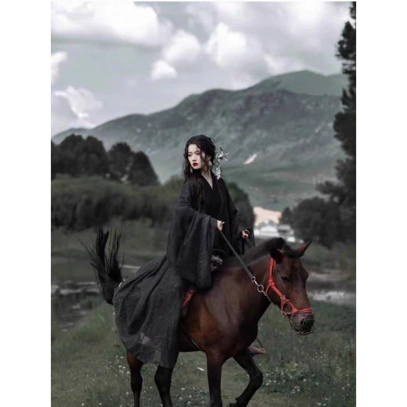 Chinesisches Wei- und Jin-Dynastie-Stil-Hanfu-Kreuzkragen-Taillen- und elegantes Ritter-irrendes schwarzes Komplettset