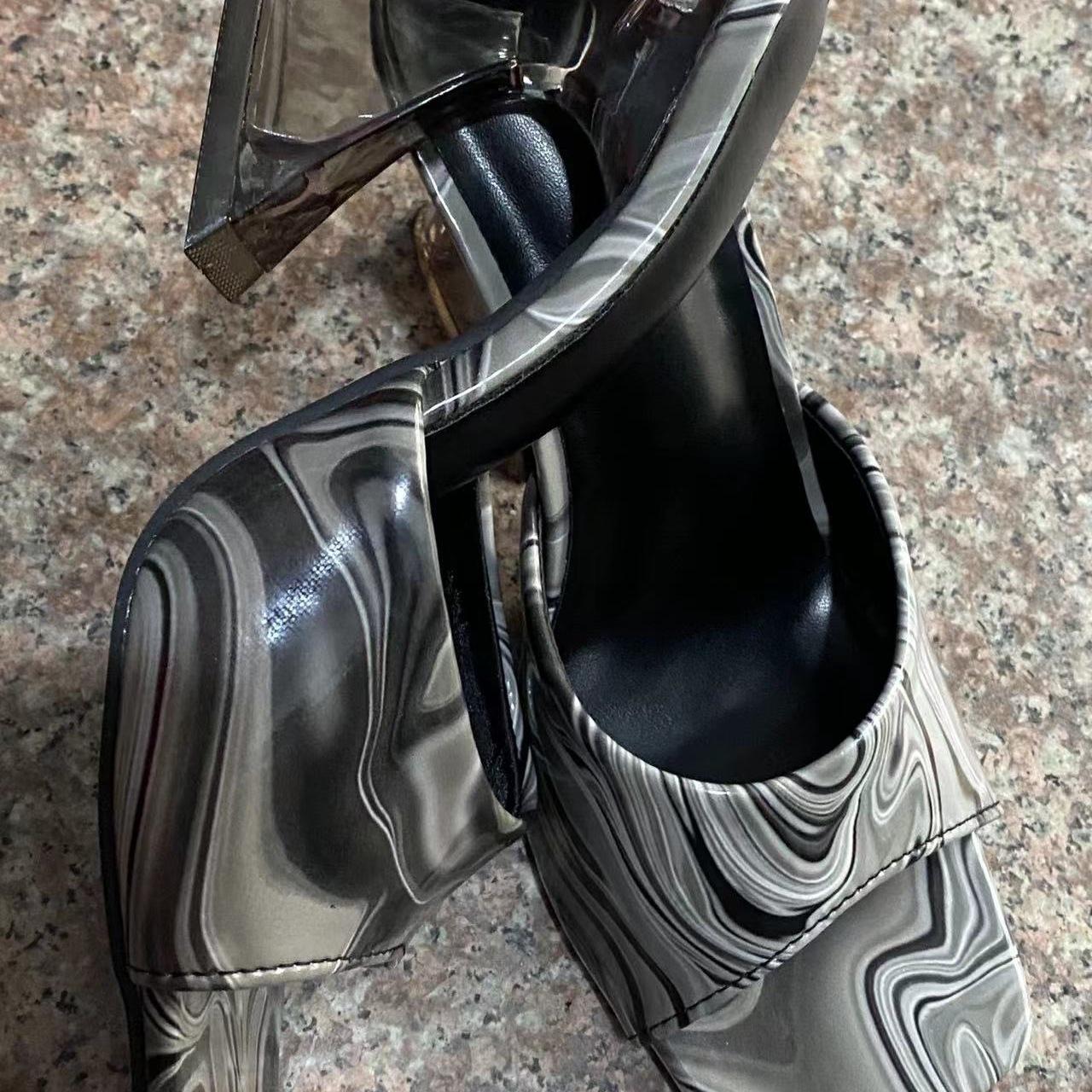 

Новые цветные квадратные туфли на высоком каблуке, модные туфли с изображением актрисы и однословного граффити 36