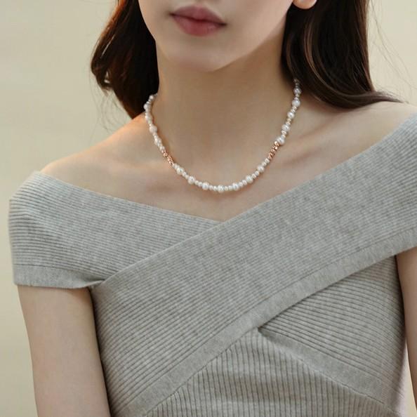 Natural pearl necklace simple and versatile splicing millet bead neck chain French fashion beaded neck chain