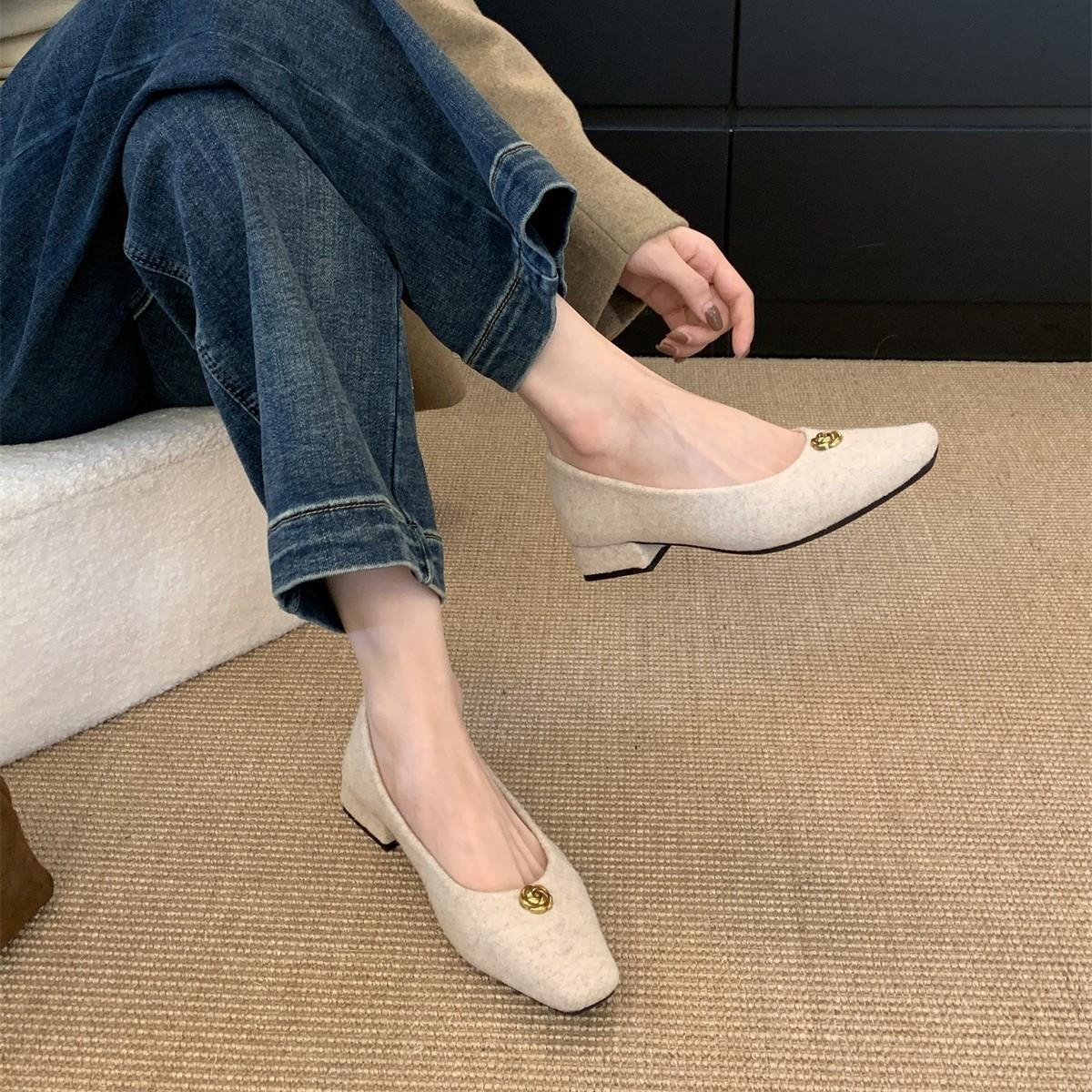 

Gentle velvet thick heel single shoes women s 2025 spring new camellia temperament square head flat sole shoes commuter ladyshoes 35