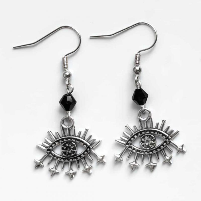 Simple Retro Halloween Earrings: Skull, Bat & Spider Dangle Ornaments - Perfect for Festival Celebrations!