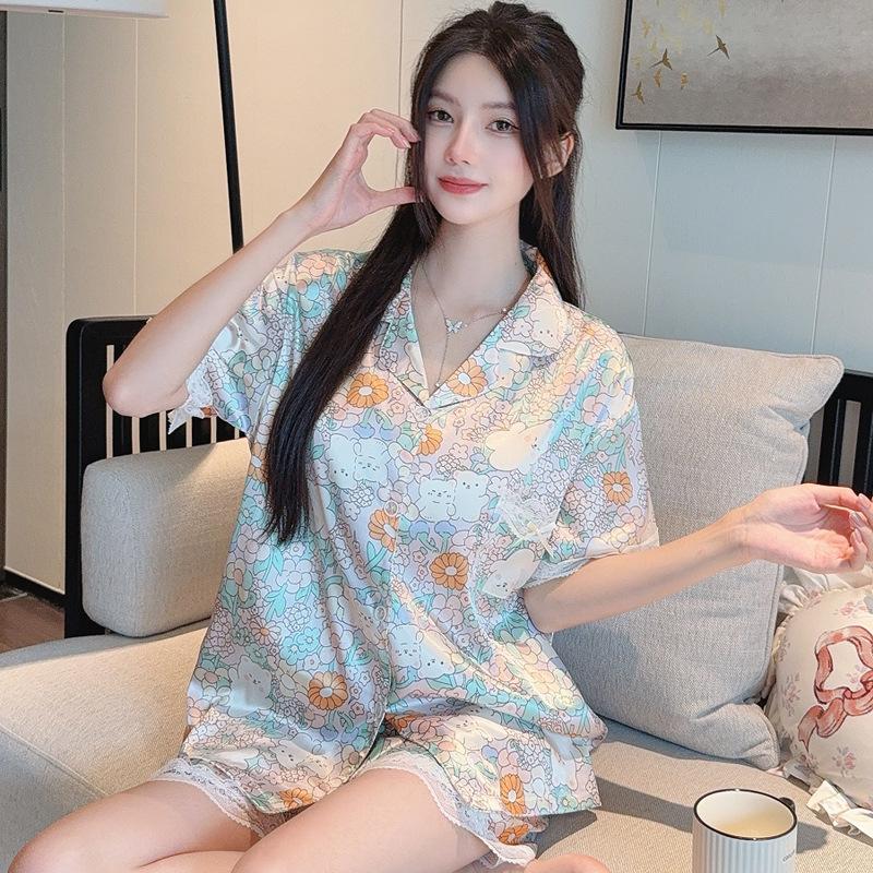 High Value Light Luxury Casual Ice Silk Temperament Pajamas Women'S Short-Sleeved Shorts Set Can Be Worn Outside