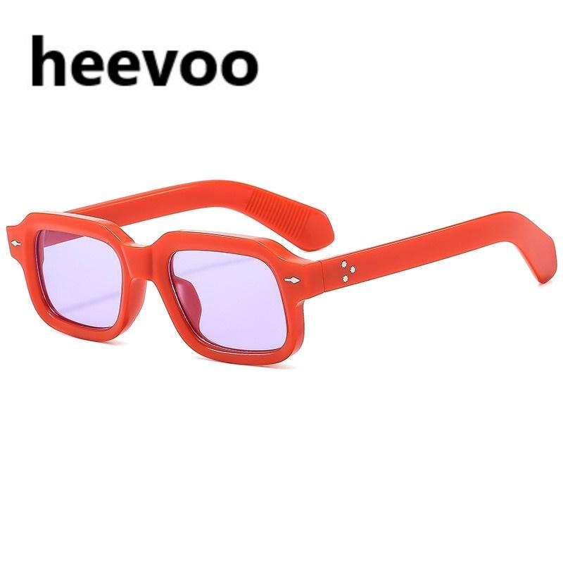 Vintage Square Sunglasses Men Women Retro Rivets Rectangle Sunshade UV400 Protection Fashion Brand Eyewear